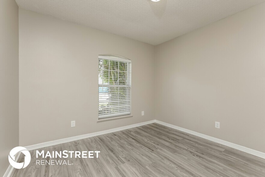 Building Photo - 8757 Claiborne Ct