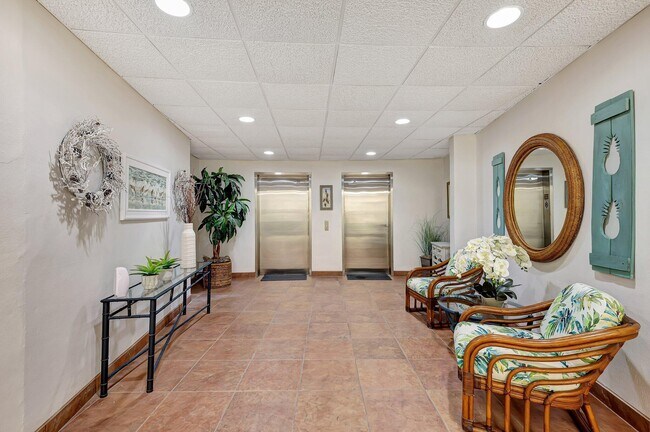 Building Photo - 1357 NE Ocean Blvd