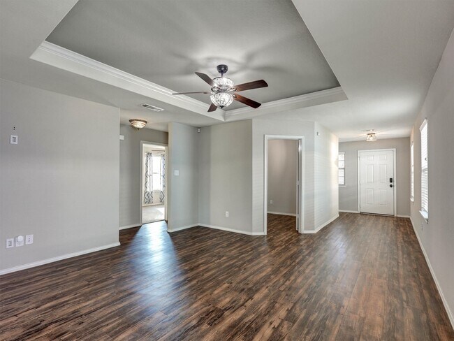 Building Photo - 24038 Hay Iron Dr