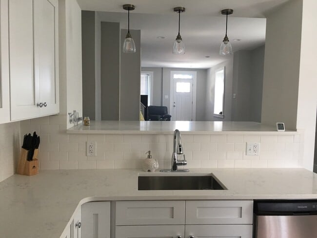 Primary Photo - 4316 Dexter St