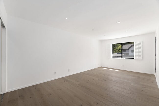 Building Photo - 2937 Deep Canyon Dr