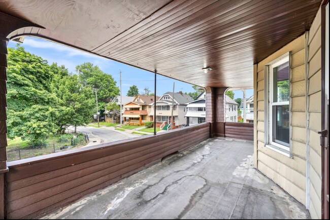 Building Photo - 12730 Barrington Ave
