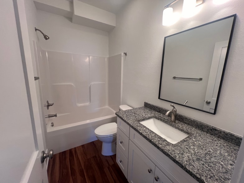 Building Photo - 304 Indian Dr