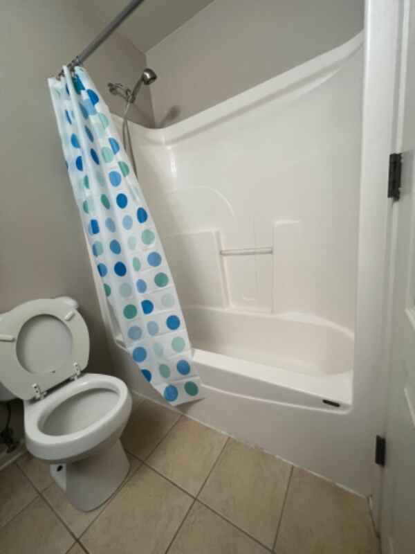 Building Photo - 524 Majestic Ln