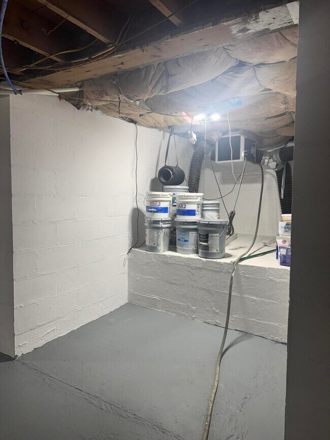 Building Photo - 501 Webb Ridge Rd