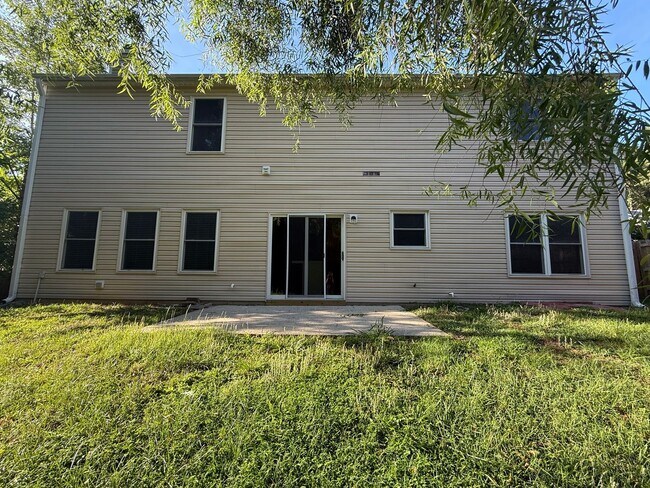 Building Photo - Spacious 4BD, 2.5BA Wake Forest Home with a Fenced Yard Centrally Located Near Shopping, Dining, ...