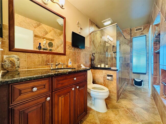 Building Photo - 1780 NW 39th Pl