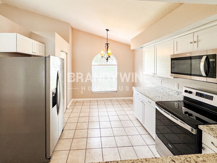Building Photo - 2038 Black Hawk St