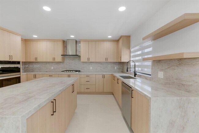 Building Photo - 9360 SW 16th St