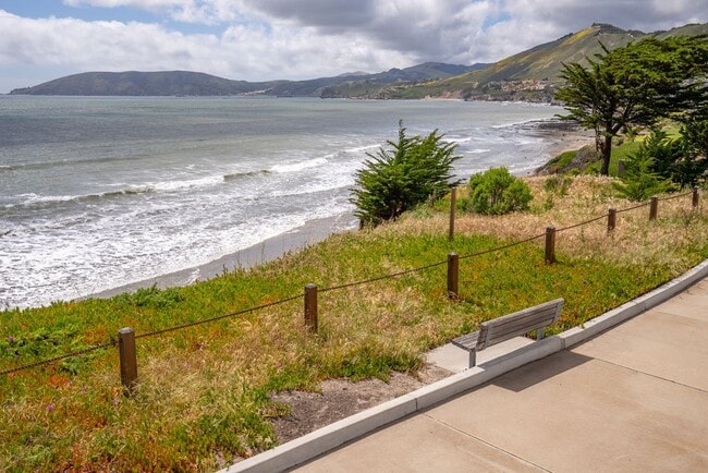 Building Photo - This Sunset Beach Estates Townhome will ha...