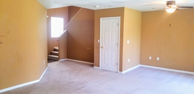 Building Photo - 108 Hickory Ridge Dr