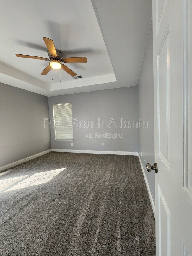 Building Photo - 2085 Winding Crossing Trail