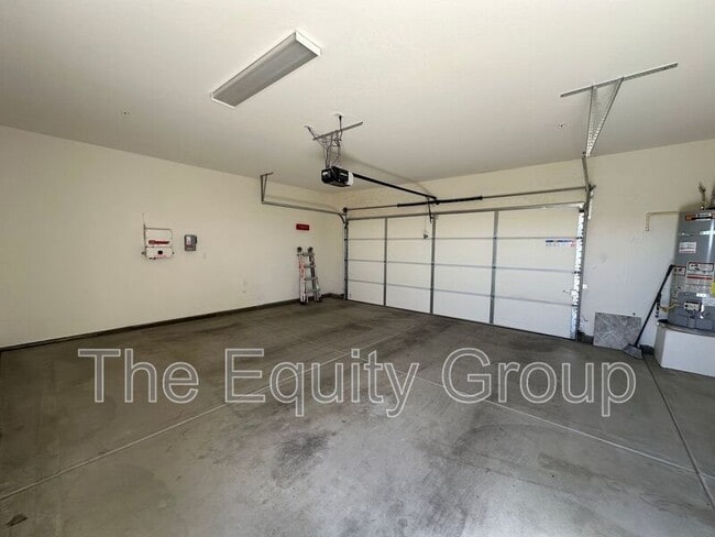 Building Photo - 3208 N Rova Ct