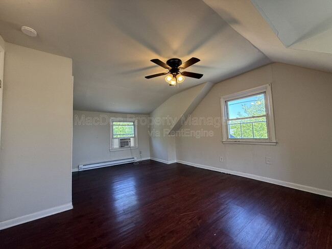 Building Photo - 1500 Airport Ave