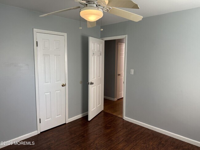Building Photo - 456 Hulse Ave