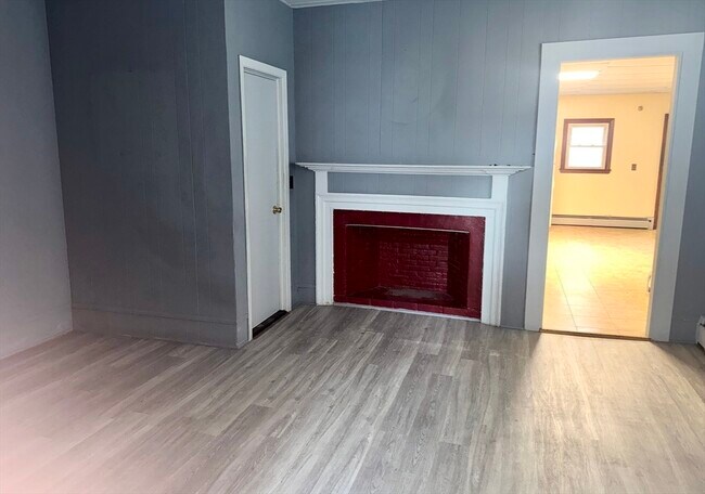 Building Photo - 148 Maxfield St