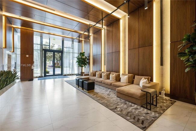 Building Photo - 2960 NE 207th St