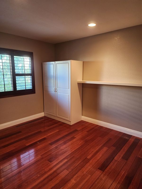 Building Photo - 360 N Pauline St