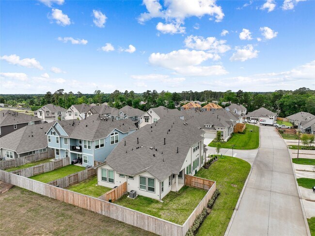 Building Photo - 603 Silver Pear Ct