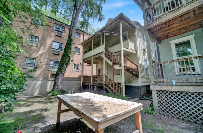 Building Photo - 2036 Sherman Ave