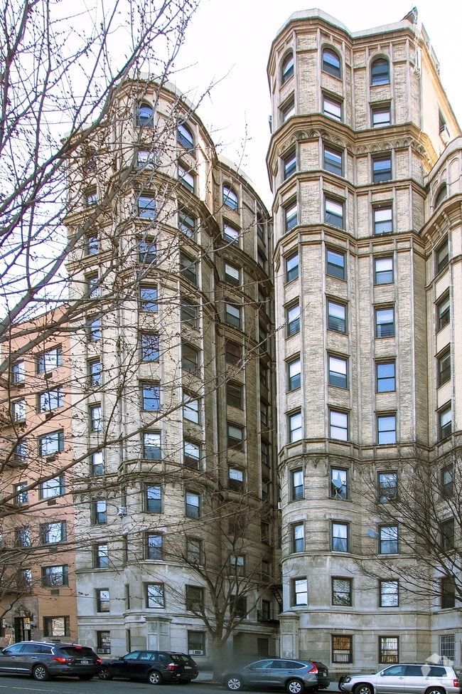 Primary Photo - 125 Riverside Drive