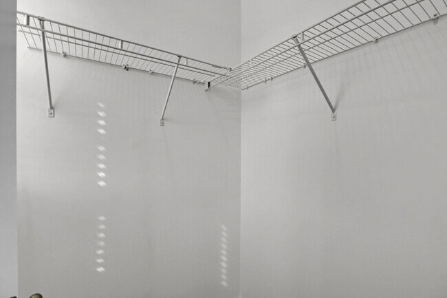 Building Photo - 266 Symphony Ave