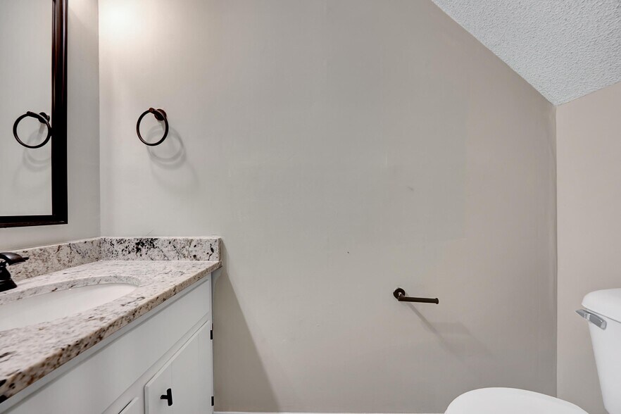 Downstairs half bath - 4115 Arckelton Dr