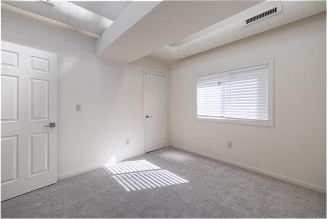 Building Photo - 206 Montoya Dr