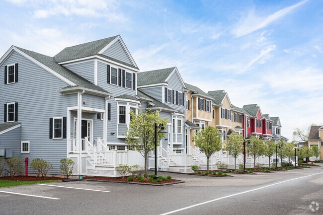 Building Photo - Lenox Village Townhomes
