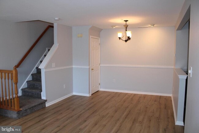 Building Photo - 2602 Beacon Hill Dr