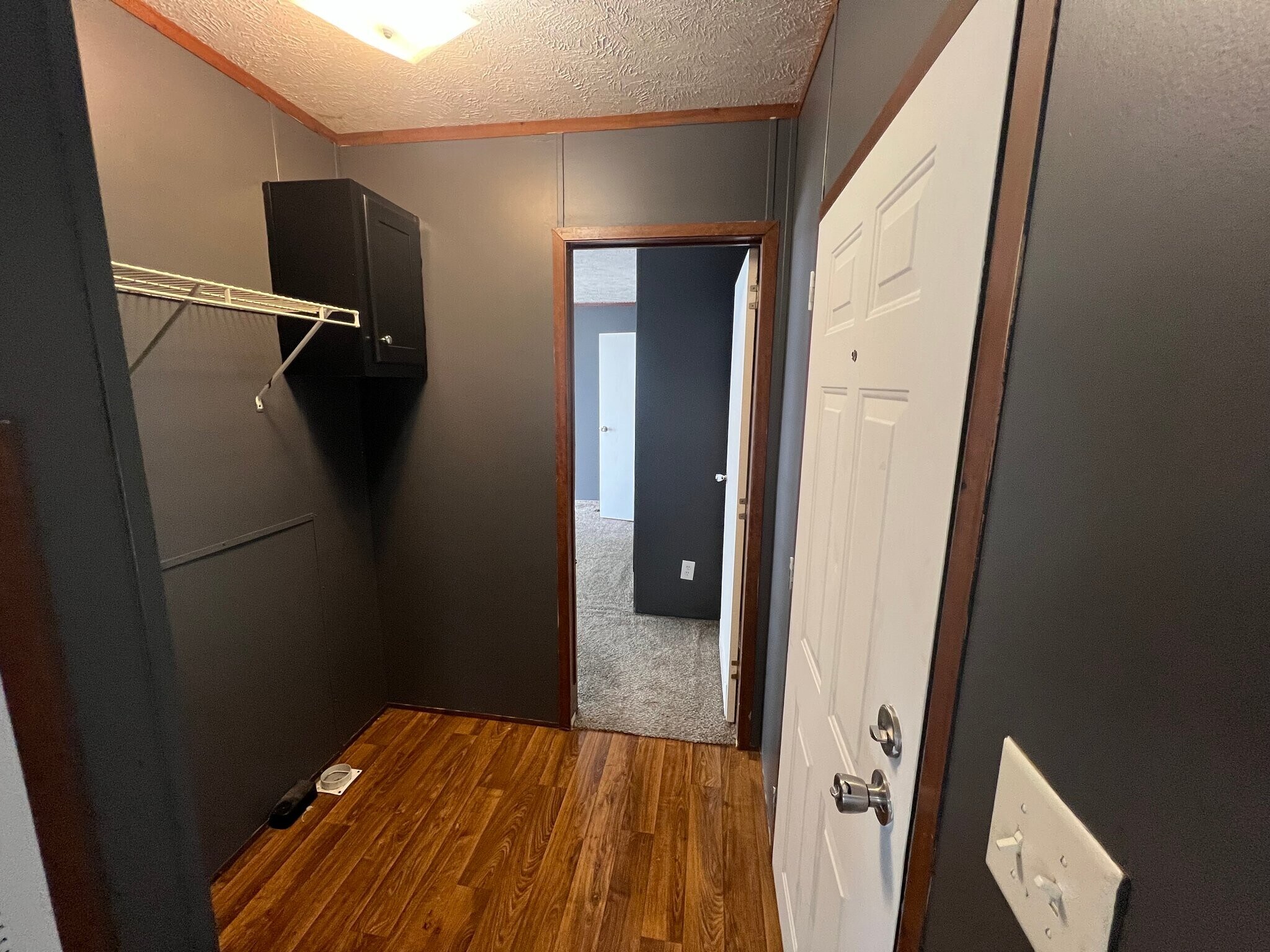 Building Photo - 62 Locust St