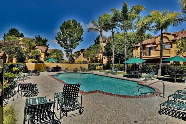 Building Photo - Resort living in Siena Hills-Condo with Pool, Gym and more!