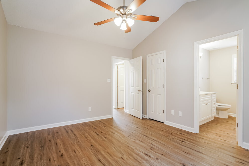 Building Photo - 203 Zircon Ln