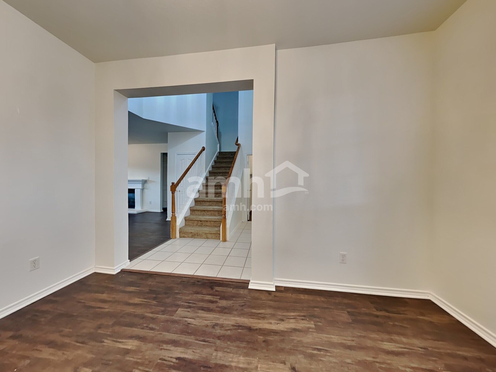 Building Photo - 8751 Sunset Trace Dr