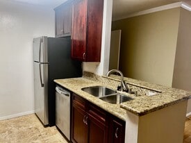 Building Photo - 1621 Hotel Cir S