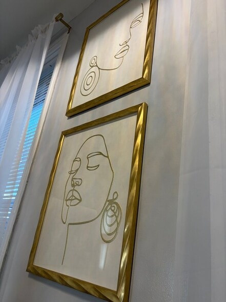 Building Photo - 2742 Kensington Ave