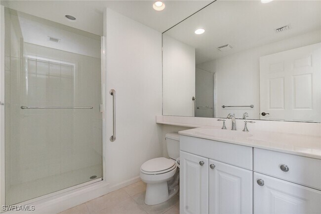 Building Photo - 455 Cove Tower Dr