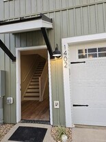 Building Photo - 1402 Appaloosa Ct
