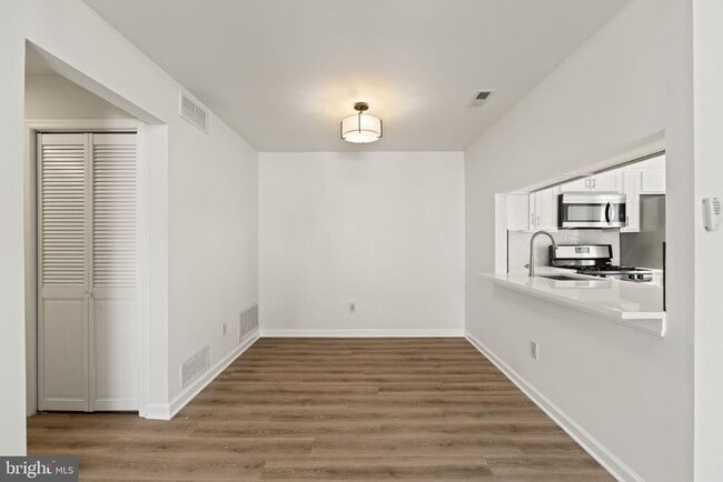 Building Photo - 5508 Albridge Way