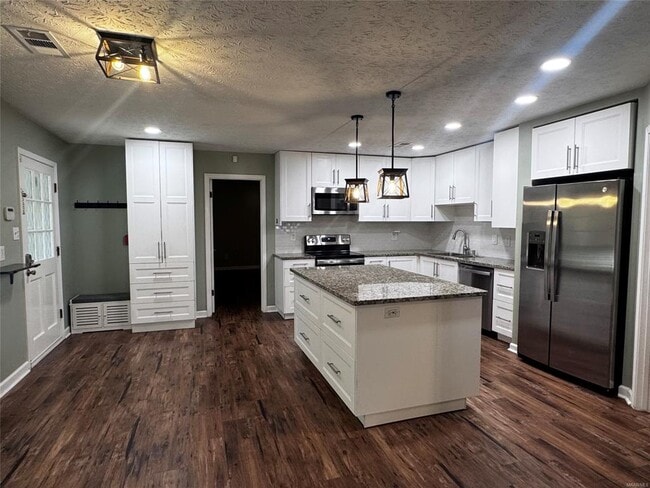 Building Photo - 109 Duck Cove