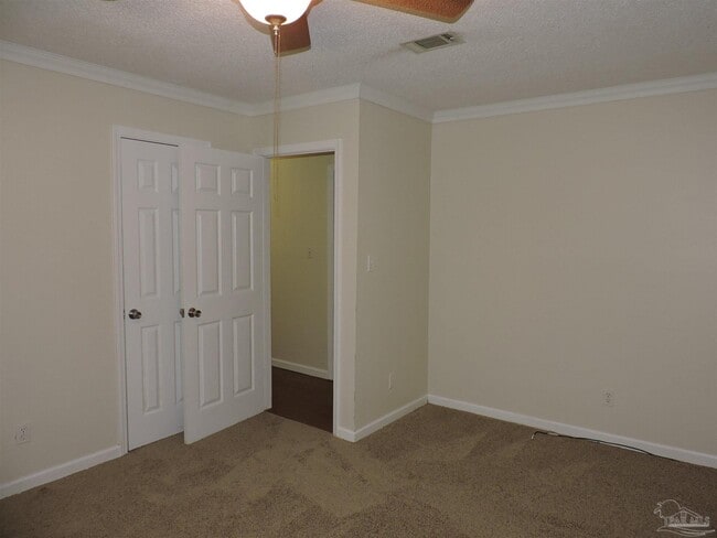 Building Photo - 7823 Dartmoor Dr