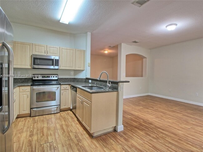 Building Photo - 8155 NW 108th Ave
