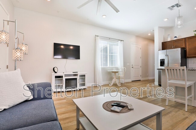 Building Photo - 21687 E Arroyo Verde Dr