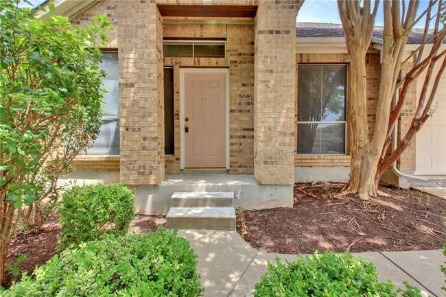 Building Photo - 3614 Bird House Dr