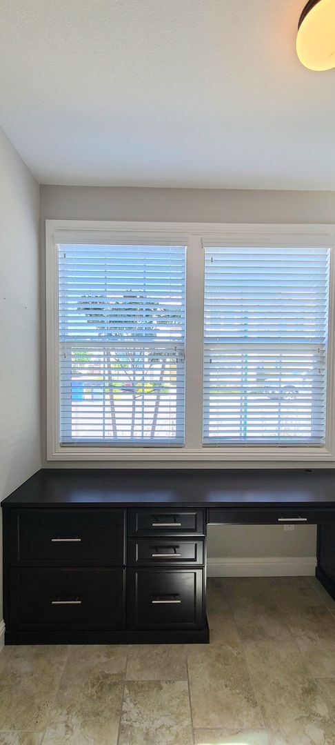 Building Photo - Beautifull Single Family Home in Folsom w/ Solar, Tankless Water Heater, Pool Access, Bonus Room ...