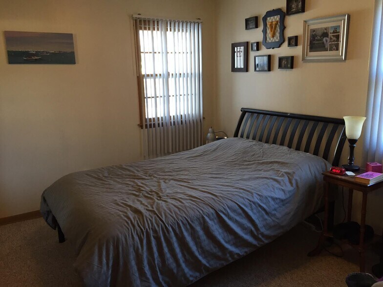 Building Photo - 4011 Quebec St