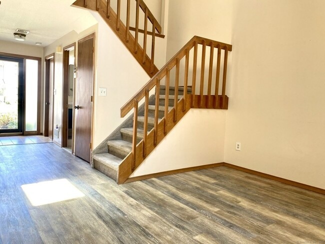 Building Photo - 101 Copper Beech Dr