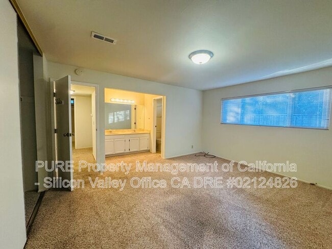 Building Photo - 115 Western Ct