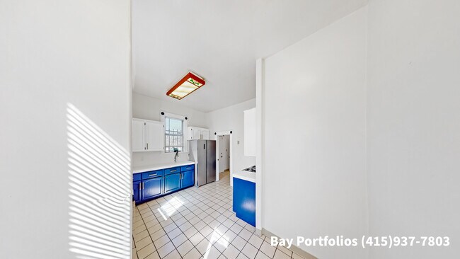 Building Photo - 1239 Haskell St