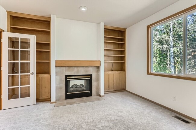 Building Photo - 4Bd/2.5Ba Redmond House